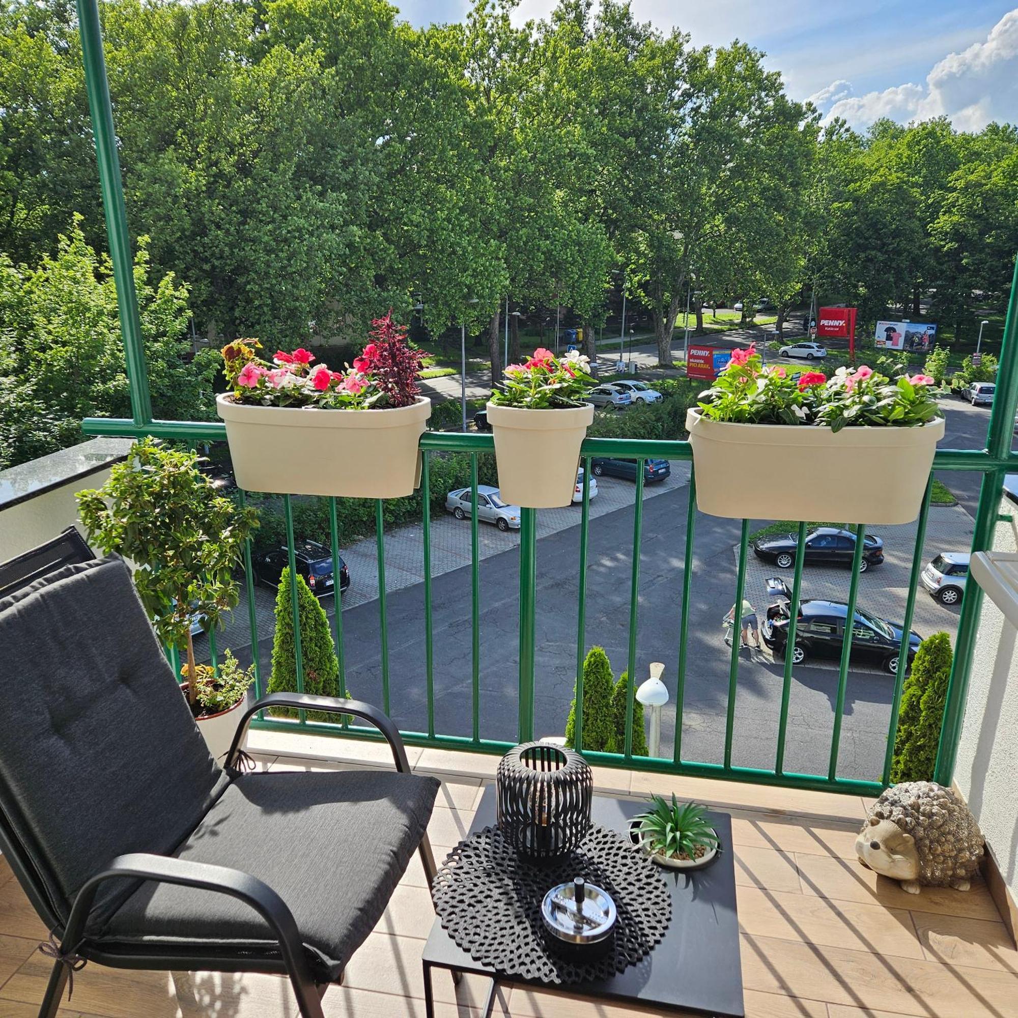 Rose Gold Apartment Zalaegerszeg Dış mekan fotoğraf